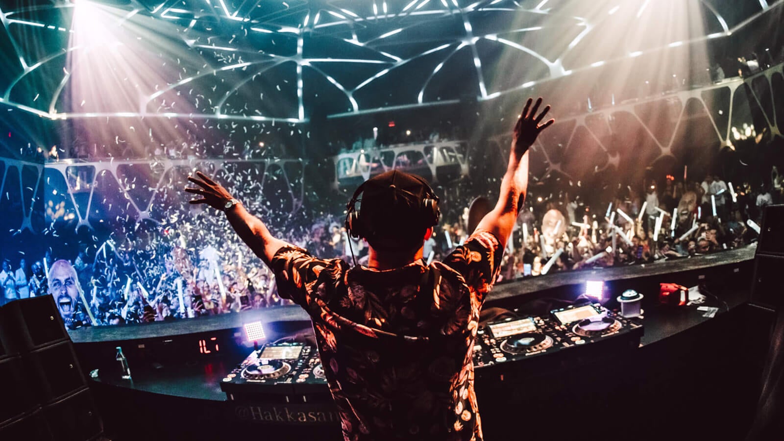 Fisher performing at Hakkasan